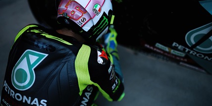 MotoGp: casco rosa per Valentino Rossi a Misano, omaggio alla figlia