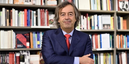 Green Pass, Burioni: "Perché il tampone non è paragonabile al vaccino"