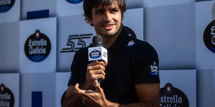 F1, Sainz: "Io e Leclerc siamo alla pari"