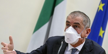 Stadi aperti, Costa: "Entro fine anno capienza al 100%"