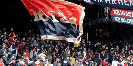 Genoa, file di tifosi per l'ingresso gratis con il Verona