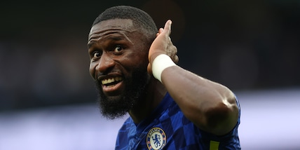 Mirror: "Anche la Juve su Rudiger, in scadenza con il Chelsea"