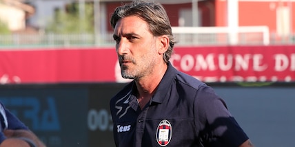 Diretta Cosenza-Crotone dalle 18.30: probabili formazioni e dove vederla in tv