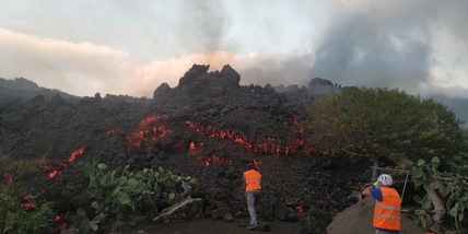 Canarie, l'eruzione continua: sepolte altre case