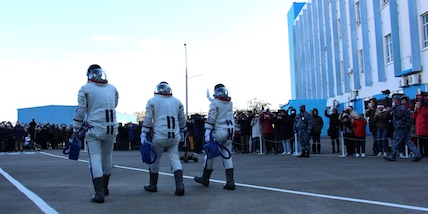 Lanciata la Soyuz: a bordo anche un'attrice e un regista russi