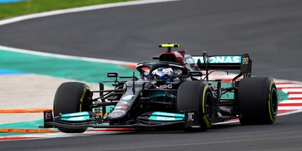 F1: Bottas trionfa in Turchia, quarto Leclerc davanti a Hamilton