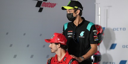 MotoGp, Bagnaia: "Rossi mi incoraggia a fare sempre meglio"