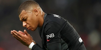 Il Psg vince senza Messi e Neymar: è Mbappé a ribaltare l'Angers