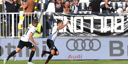 Spezia-Salernitana 2-1: Thiago Motta vince in rimonta, Castori ko