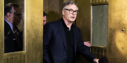 Dramma sul set: Alec Baldwin spara e uccide una donna