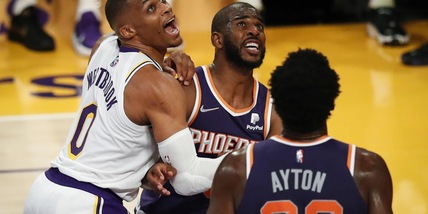 Nba, Lakers travolti dai Suns di uno storico Paul