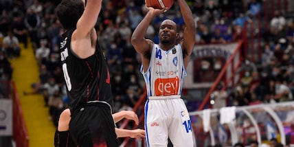 Serie A, cade la Virtus Bologna: vince Napoli 92-89