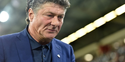 Cagliari, Mazzarri: "Orgoglioso della squadra: meritavamo di più"