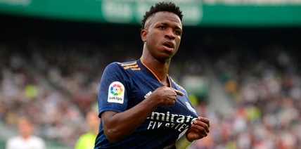 Vinicius Junior rilancia il Real Madrid. Barcellona fermato dall'Alaves