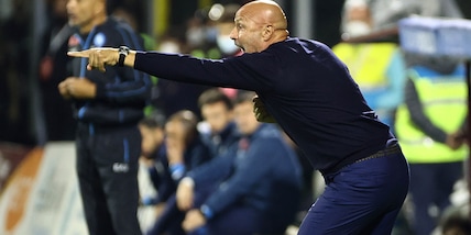 Salernitana, Colantuono: "Salvezza? Ce la giochiamo con tutti"