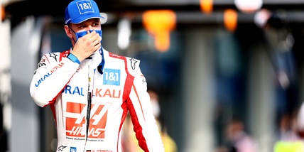 F1, Schumacher: "L'obiettivo è competere al mondiale"