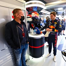 F1, Jos Verstappen: "Hamilton di nuovo campione senza Max"