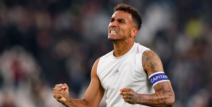 Danilo e la fascia di capitano della Juve: "Orgoglioso"
