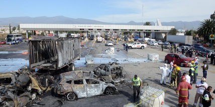Tragedia in Messico: tir causa 19 morti al casello autostradale