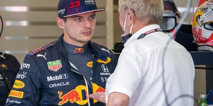 F1, Verstappen scherza con Marko: "Sei più giovane dopo l'ultimo giro ad Abu Dhabi"