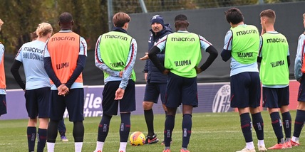 Bologna, seduta tecnico-tattica: De Silvestri a parte