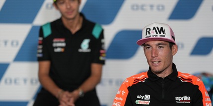 MotoGp, l'Aprilia a Valencia con i colori RED