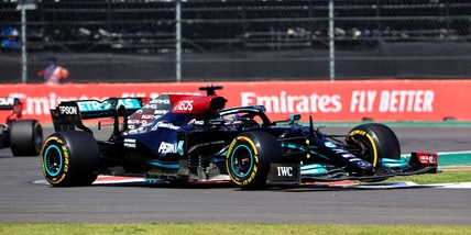 F1: Hamilton comanda le libere 1 in Brasile, Sainz sesto