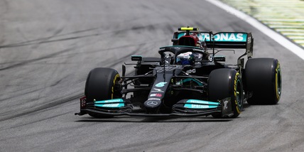 F1: Bottas vince la Sprint Race in Brasile davanti a Verstappen, terzo Sainz