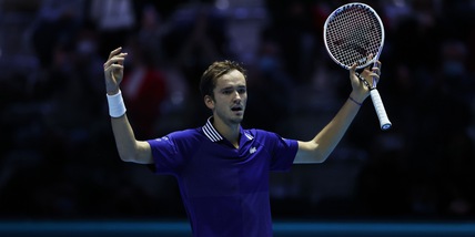 Atp Finals, Medvedev vince al debutto: Hurkacz sconfitto