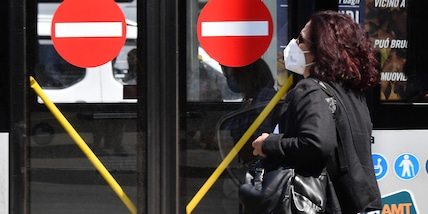 Covid: stop a treni con un caso sospetto