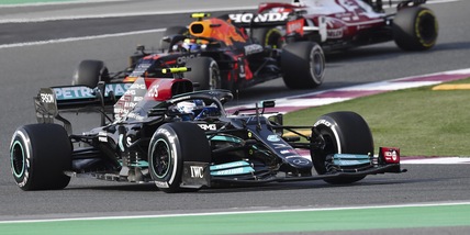F1: Bottas comanda le libere 2 in Qatar, decimo Sainz