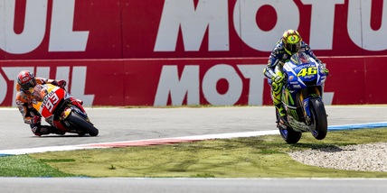 MotoGp, Lorenzo rivela: "Ad Assen 2015 Marquez decise di far perdere il mondiale a Rossi"