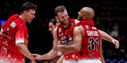 Milano devastante: +30 su Treviso. La Virtus insegue e piega Brindisi