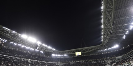 Violenza sulle donne: la Juve colora di arancione lo Stadium
