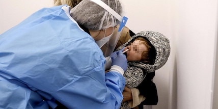 Covid, impennata di casi nei bambini tra i 6 e gli 11 anni