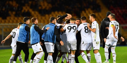 Ternana-Crotone, gli umbri partono favoriti