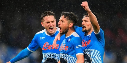 Napoli-Lazio 4-0: Mertens scatenato, Spalletti primo in solitaria