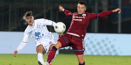 Serie B, il rigore di La Gumina salva il Como: 2-2 col Cittadella