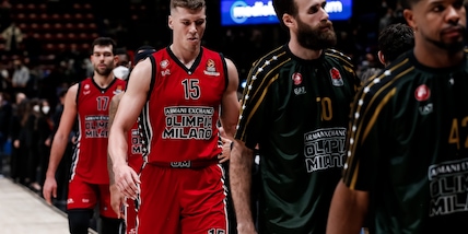 Olimpia, problema covid: Tarczewski è in isolamento fiduciario