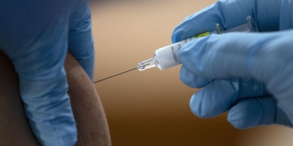 Covid, Omicron: Regno Unito punta a un milione di vaccini al giorno