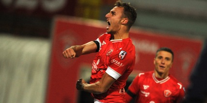 Perugia e Vicenza ricordano Paolo Rossi: sulla maglia un logo speciale