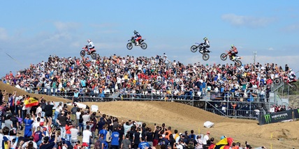 Motocross, tragedia in MX2: Rene Hofer muore travolto da una valanga