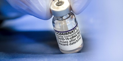 Omicron, l’annuncio di Pfizer-Biontech: “Nuovo vaccino a marzo”