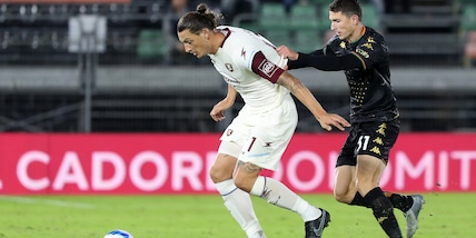 Salernitana, Djuric in isolamento dopo contatto con un positivo al Covid