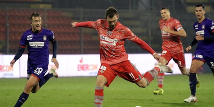 Serie B, la Cremonese non delude e batte anche il Crotone: 3-2