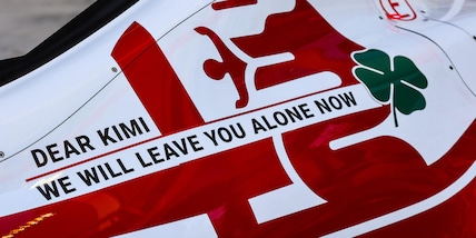 F1, Alfa Romeo saluta Giovinazzi e Raikkonen: ad Abu Dhabi livree speciali per i due