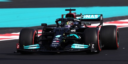 F1, prove libere 3: ad Abu Dhabi Hamilton il più veloce davanti a Verstappen