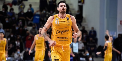 Pesaro batte Treviso 73-63: terza vittoria di fila per Banchi