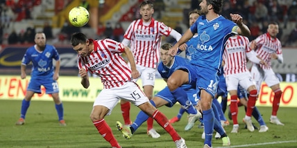 Serie B, il Como esulta a Vicenza: 1-0 firmato Vignali