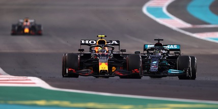 F1, Hamilton-Verstappen: respinto il primo ricorso della Mercedes